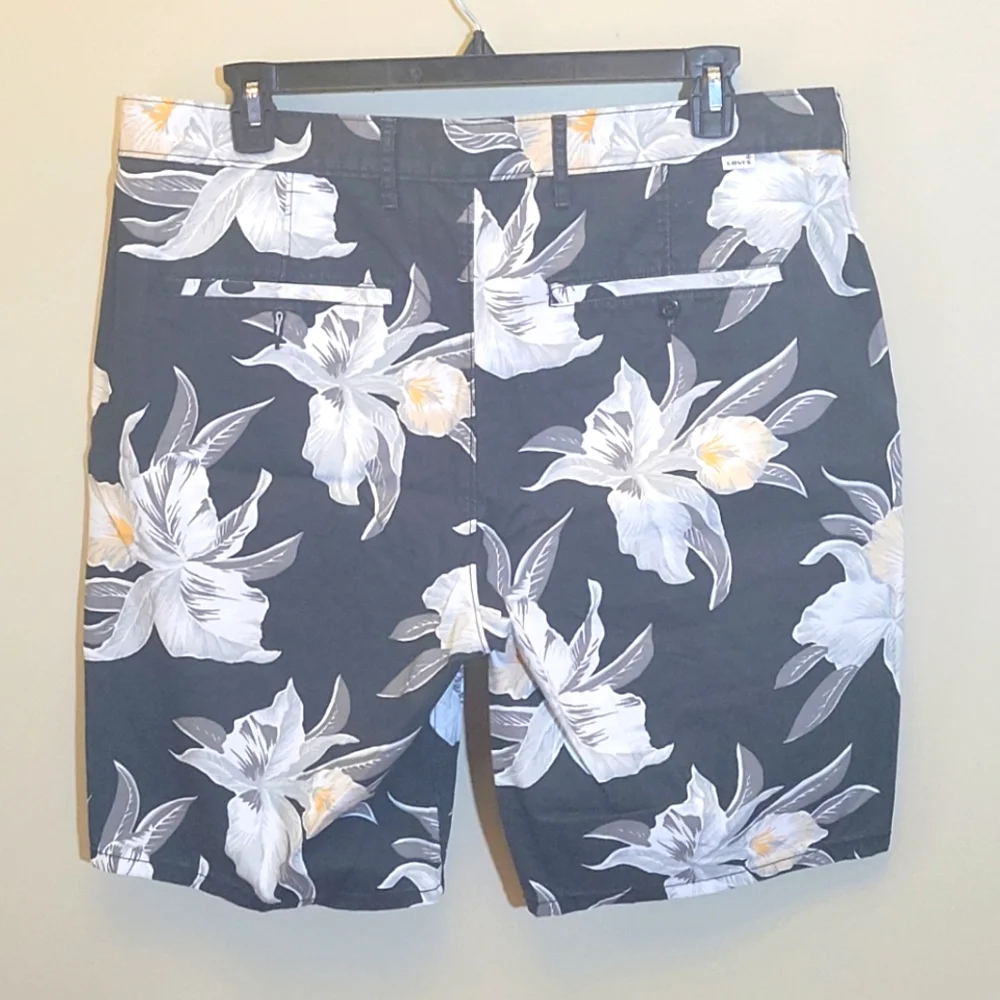 Levi's Floral Print Short